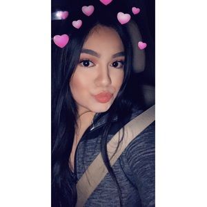 Meet your Posher, Amber